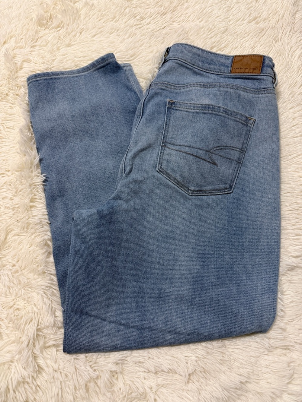 AE Mom Straight Jean